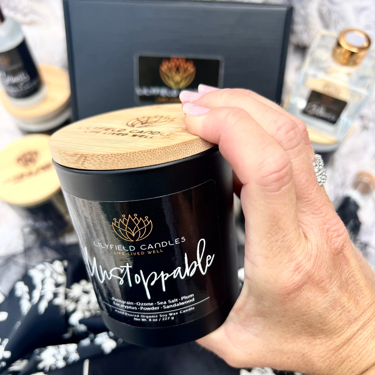 Unstoppable Soy Candle (Dark Musk & Sandalwood)